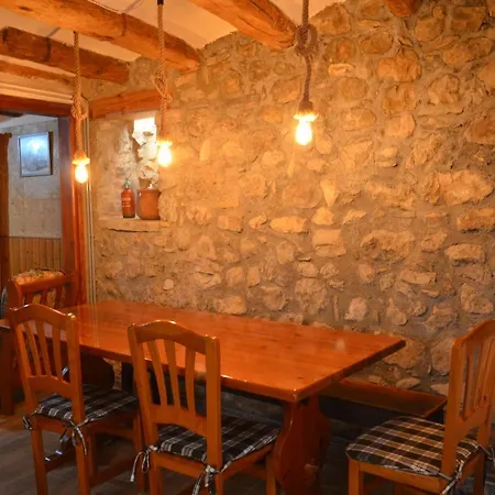 בקתה Casa Corroncui *